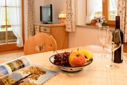 Im Wohnzimmer in der Ferienwohnung Untersberg