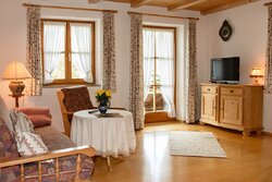 Im Wohnzimmer in der Ferienwohnung Untersberg